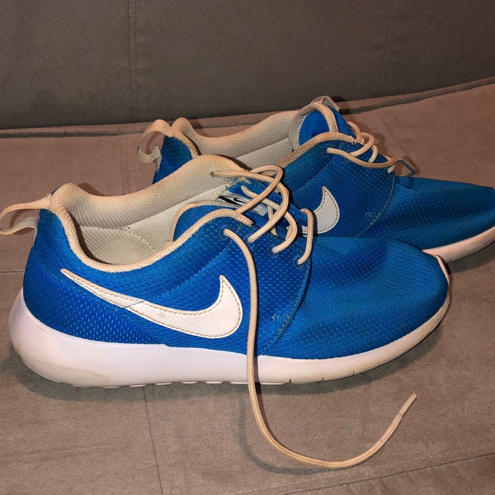 Nike Youth Roshe